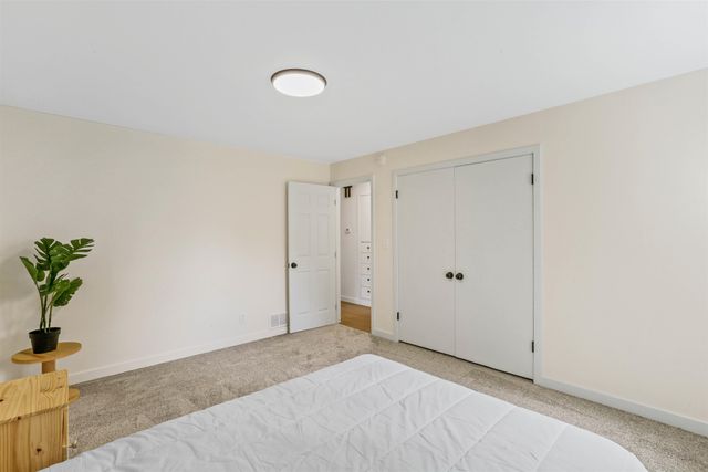 1012 E 37th Ave, Spokane, WA 99203