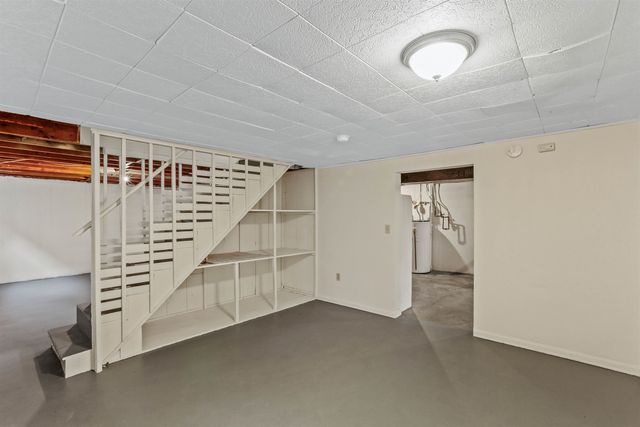 1012 E 37th Ave, Spokane, WA 99203