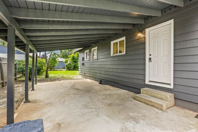 1012 E 37th Ave, Spokane, WA 99203