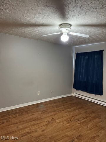 4706 Castlebar Street NW, Canton, OH 44708