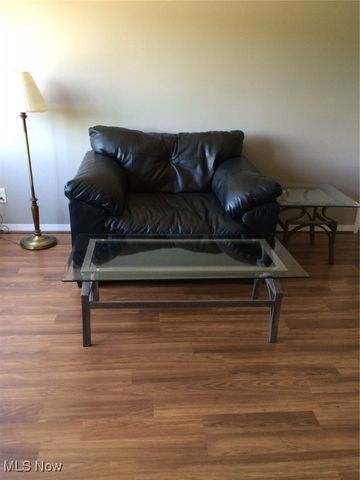 4706 Castlebar Street NW, Canton, OH 44708