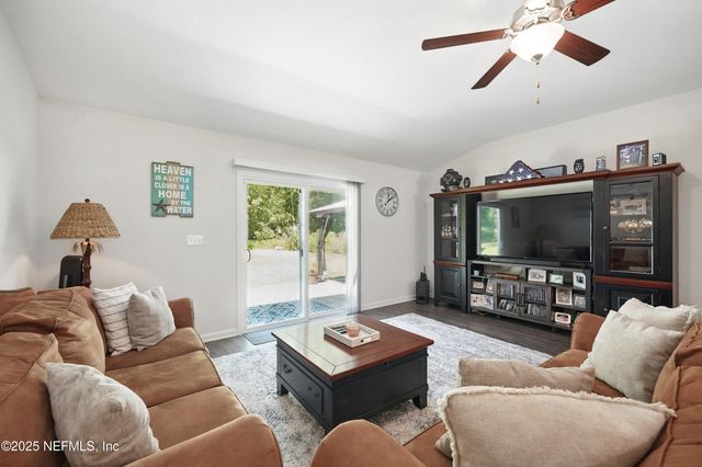 1640 EAST Road, Jacksonville, FL 32216