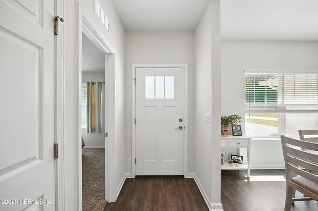 1640 EAST Road, Jacksonville, FL 32216