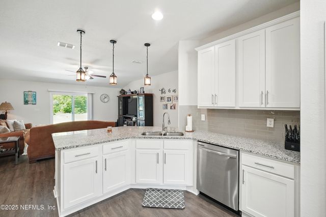 1640 EAST Road, Jacksonville, FL 32216