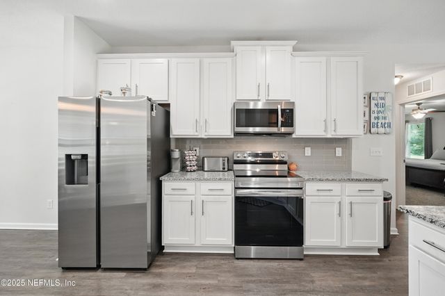 1640 EAST Road, Jacksonville, FL 32216