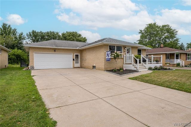 146 Elmsford Drive, West Seneca, NY 14224