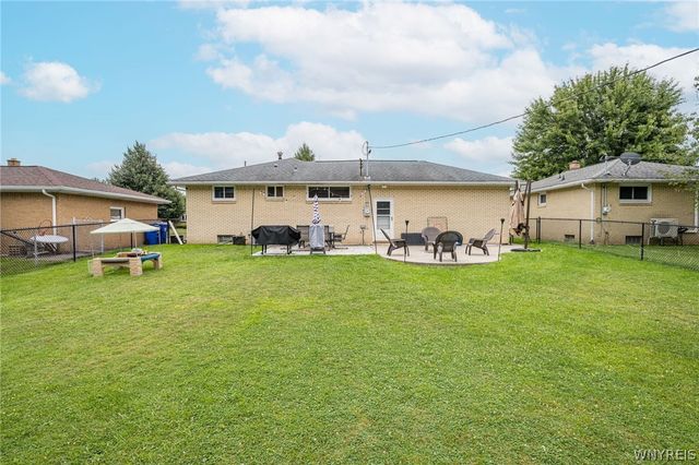 146 Elmsford Drive, West Seneca, NY 14224