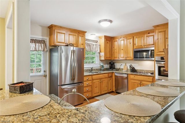 107 Chapel Hill LN, Williamsburg, VA 23188