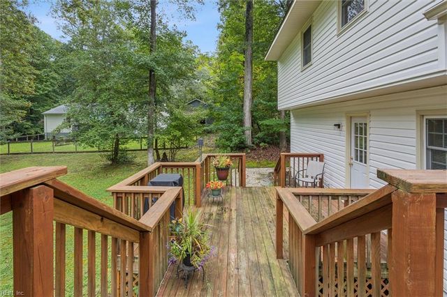 107 Chapel Hill LN, Williamsburg, VA 23188