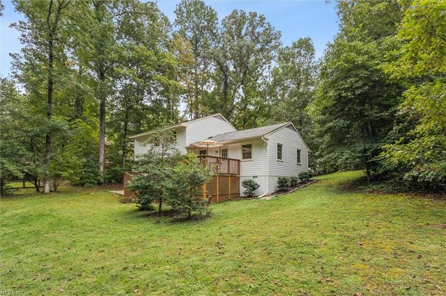 107 Chapel Hill LN, Williamsburg, VA 23188