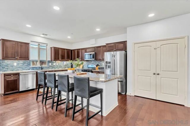29109 Hidden Meadow Dr, Menifee, CA 92584