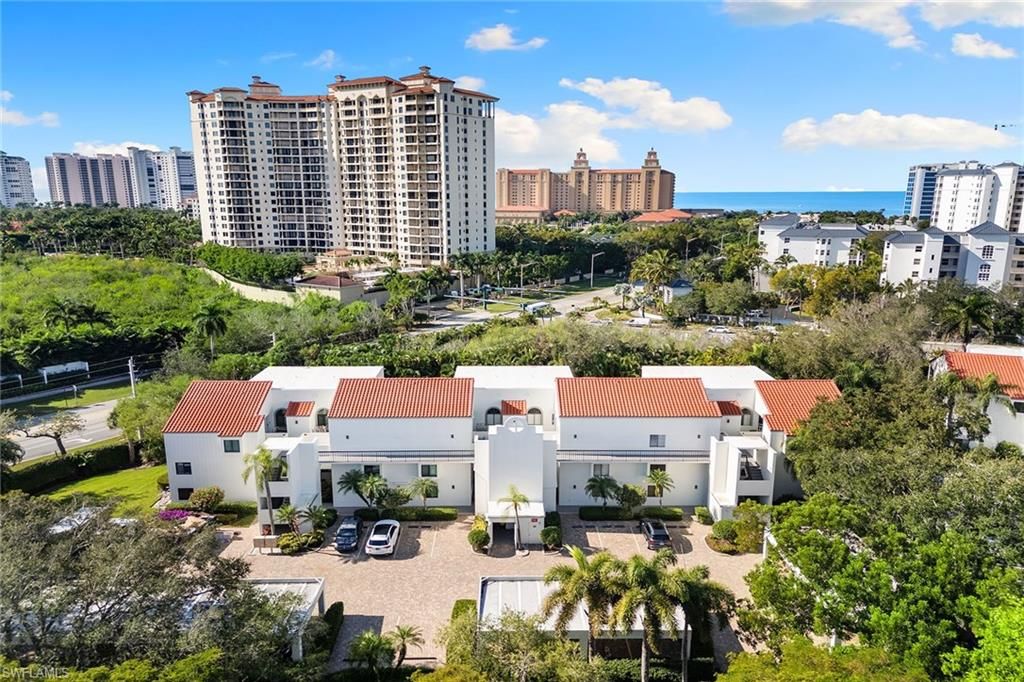 592 Beachwalk CIR N102, NAPLES, FL 34108 — photo 2