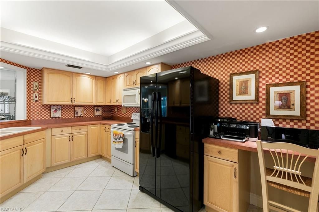 592 Beachwalk CIR N102, NAPLES, FL 34108 — photo 5