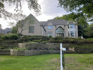 1721 Archers Pointe, Rochester Hills, MI 48306
