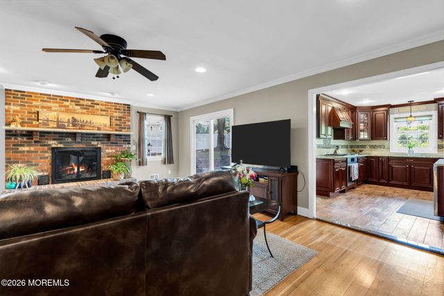 375 Oak Hill Road, Red Bank, NJ 07701