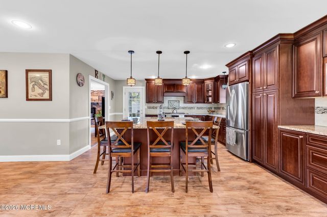 375 Oak Hill Road, Red Bank, NJ 07701