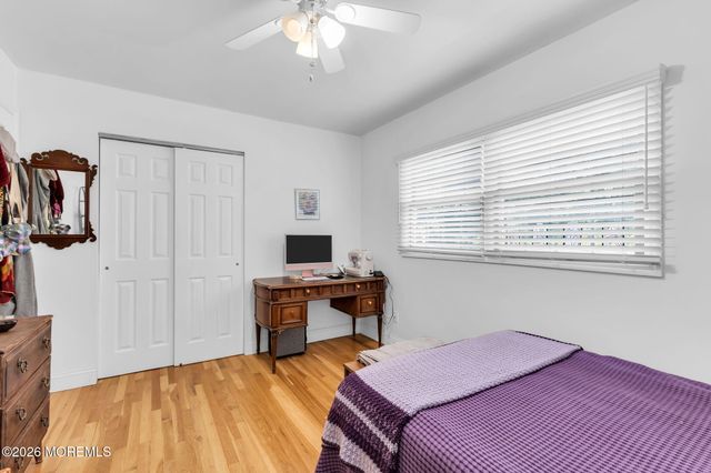 375 Oak Hill Road, Red Bank, NJ 07701