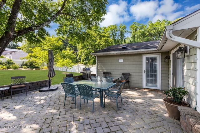 375 Oak Hill Road, Red Bank, NJ 07701