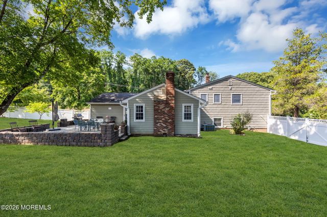 375 Oak Hill Road, Red Bank, NJ 07701