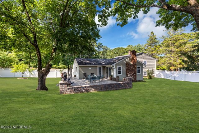 375 Oak Hill Road, Red Bank, NJ 07701