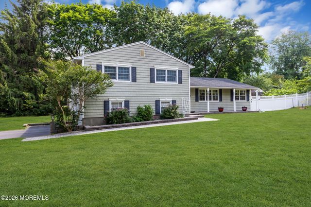 375 Oak Hill Road, Red Bank, NJ 07701