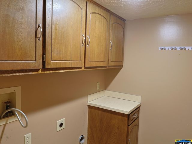 904 Iron Road, Papillion, NE 68046