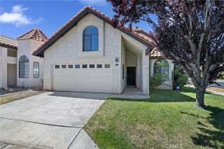 19229 Pine, Apple Valley, CA 92308