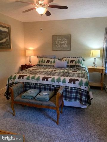 33 ELEVATOR, Lake Harmony, PA 18624