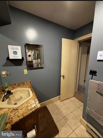 33 ELEVATOR, Lake Harmony, PA 18624