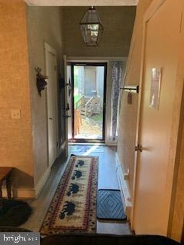 33 ELEVATOR, Lake Harmony, PA 18624