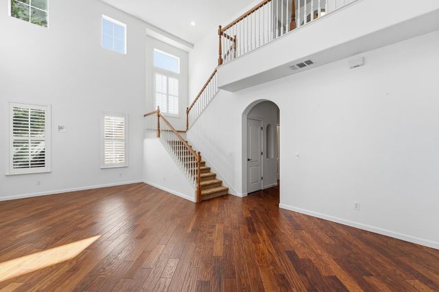 3326 S Rose Brook Dr, Riverbank, CA 95367