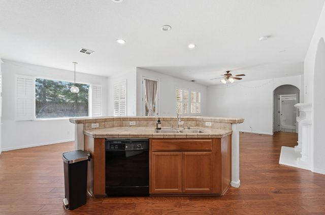 3326 S Rose Brook Dr, Riverbank, CA 95367