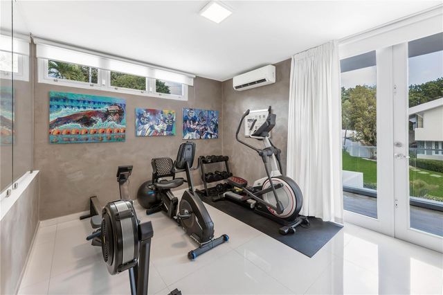 B32 EASTSIDE COURT, Guaynabo, PR 00969