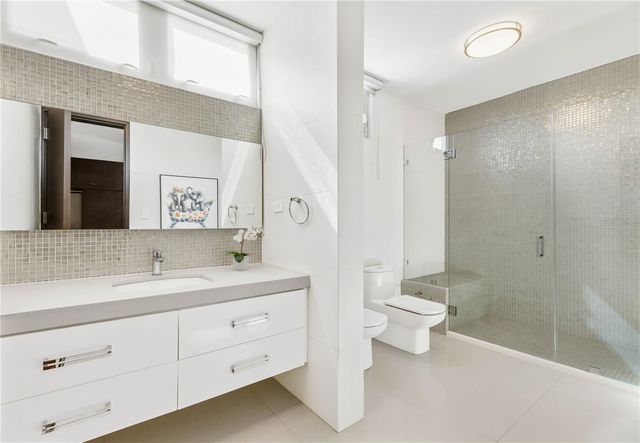 B32 EASTSIDE COURT, Guaynabo, PR 00969