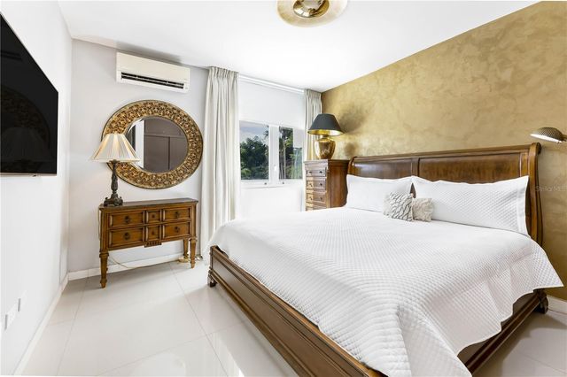 B32 EASTSIDE COURT, Guaynabo, PR 00969