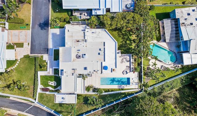 B32 EASTSIDE COURT, Guaynabo, PR 00969