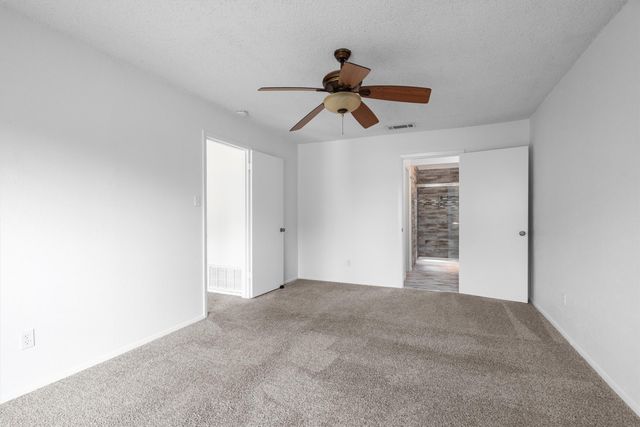 222 Wildfire Drive, Lewisville, TX 75067