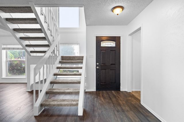 222 Wildfire Drive, Lewisville, TX 75067