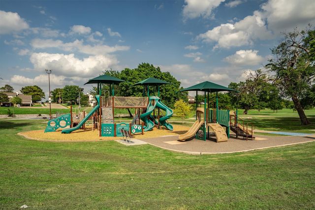 222 Wildfire Drive, Lewisville, TX 75067