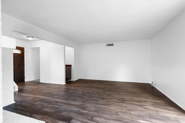 222 Wildfire Drive, Lewisville, TX 75067