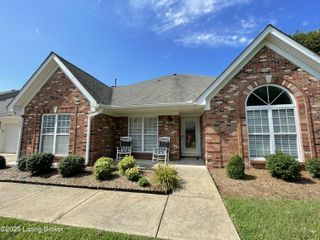 7814 Fern Gardens Way, Louisville, KY 40291