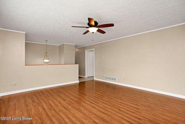 843 Hobbs Ln, Coxs Creek, KY 40013