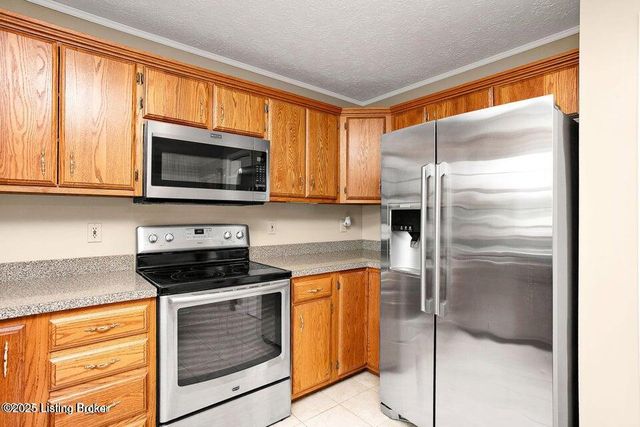 843 Hobbs Ln, Coxs Creek, KY 40013