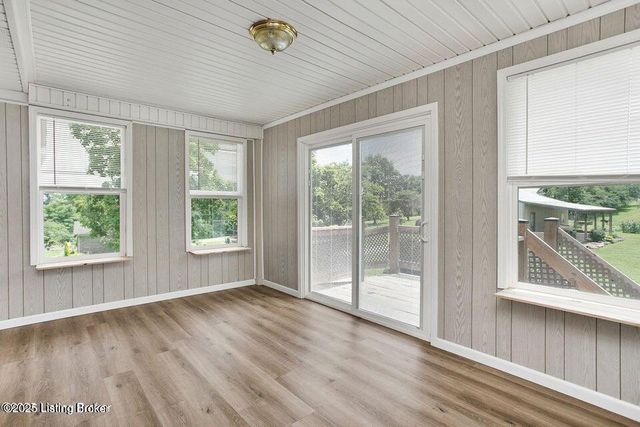 843 Hobbs Ln, Coxs Creek, KY 40013