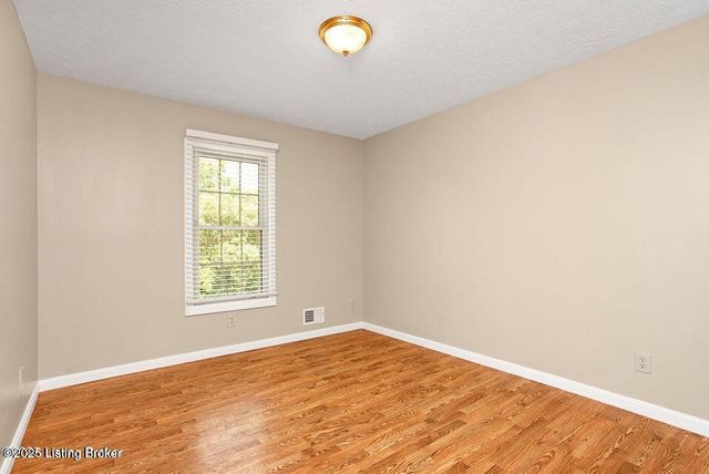 843 Hobbs Ln, Coxs Creek, KY 40013