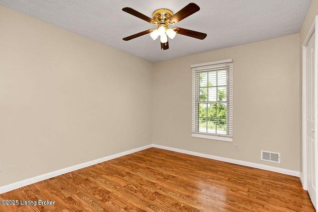 843 Hobbs Ln, Coxs Creek, KY 40013