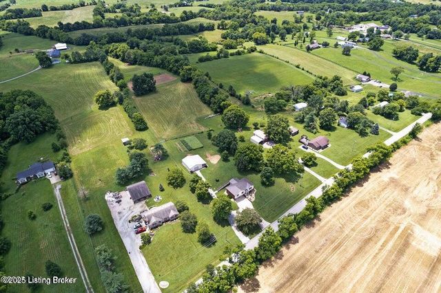 843 Hobbs Ln, Coxs Creek, KY 40013