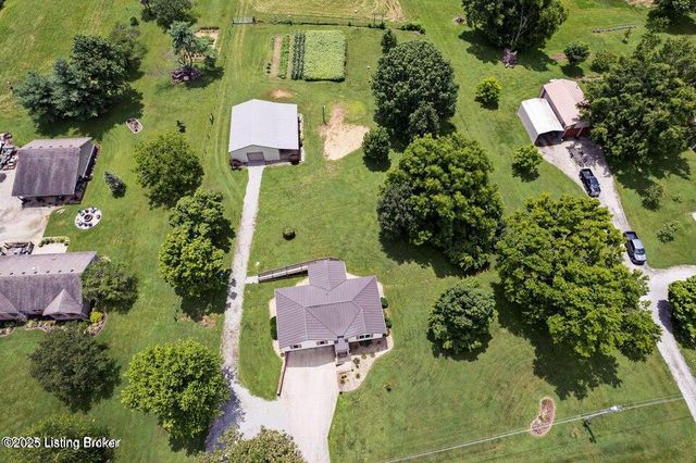 843 Hobbs Ln, Coxs Creek, KY 40013