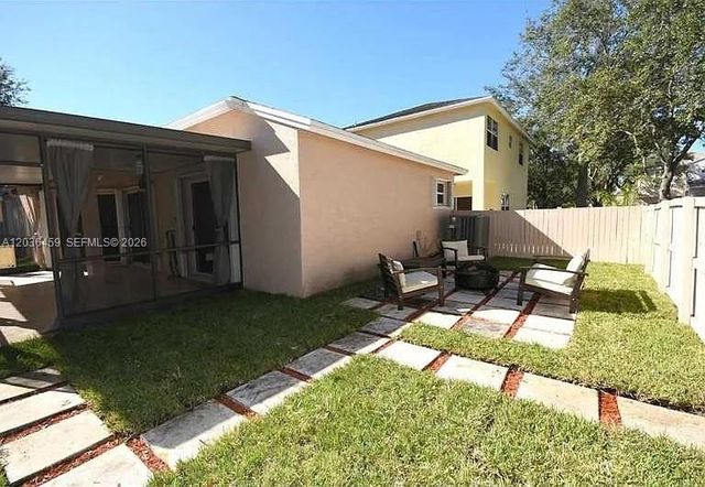 11838 NW 13th St, Pembroke Pines, FL 33026