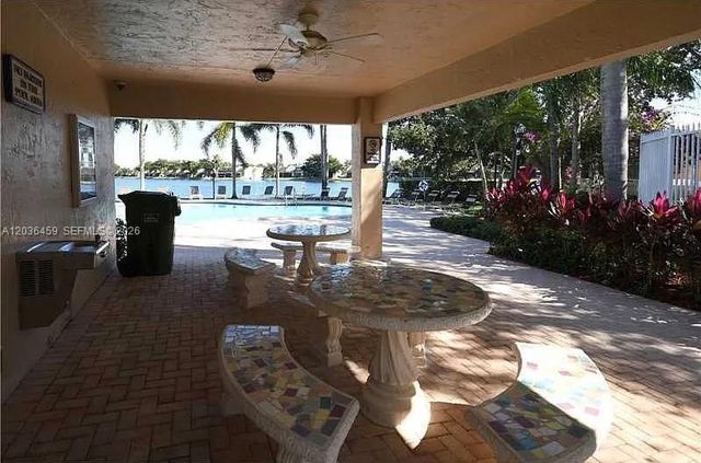 11838 NW 13th St, Pembroke Pines, FL 33026